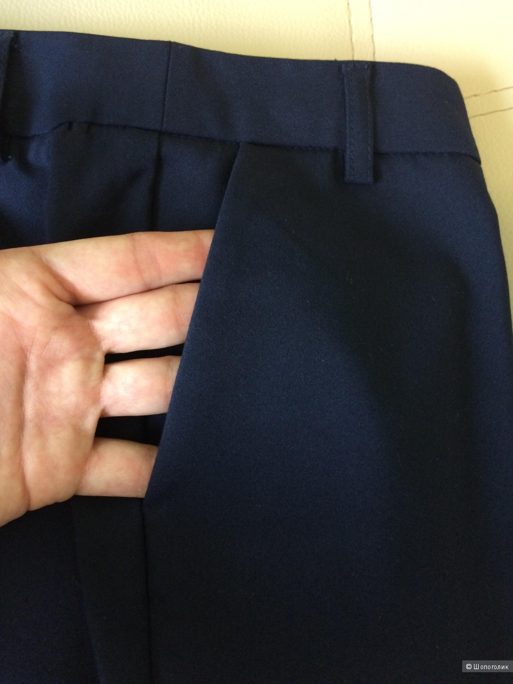 Тёмно-синие классические брюки с лёгким клёшем 48разм