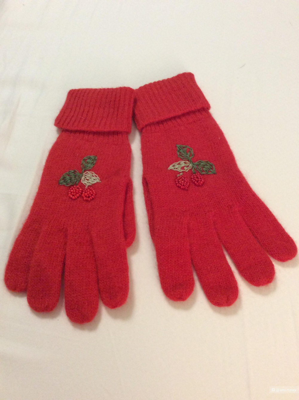 Перчатки из шерсти и ангоры красного цвета р.М (7-7,5)