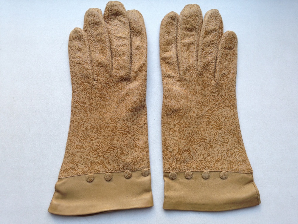 Перчатки из натуральной кожи, Венгрия.