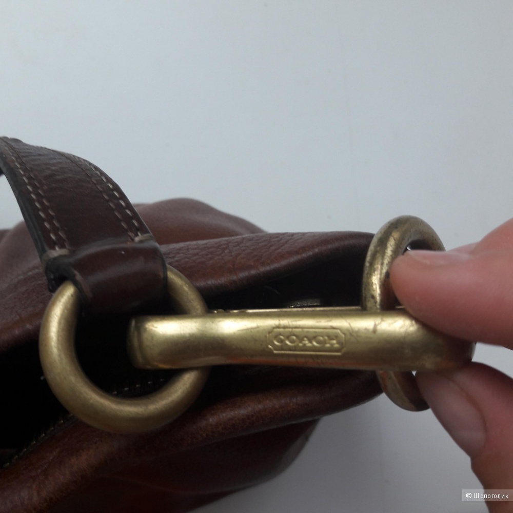 Кожаная сумка COACH Small Hampton Leather Shoulder Bag - F12917