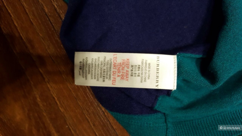 Burberry красивый свитер из кашемира. Новый.Оригинал.р.44-S