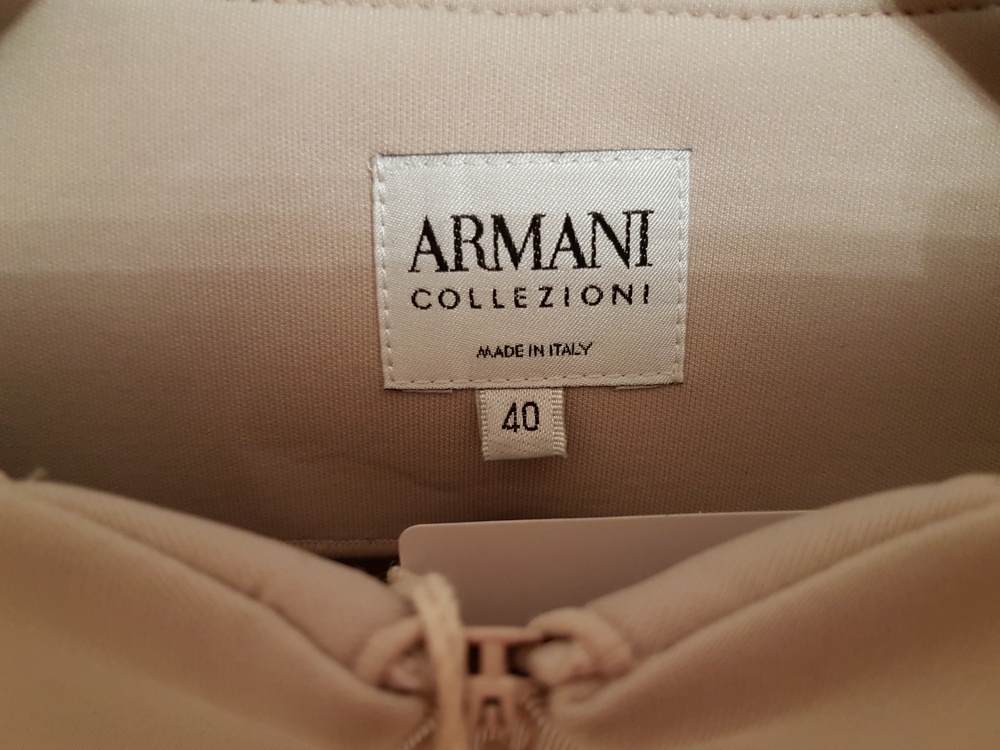 Курточка из неопрена Armani  Collezioni, размер 40 it (42-44)