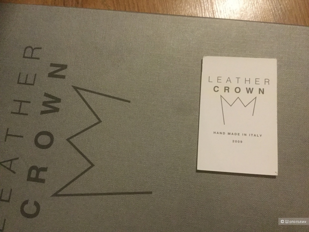 Кожаные туфли с золотом на шнуровке Leather Crown 39 размер