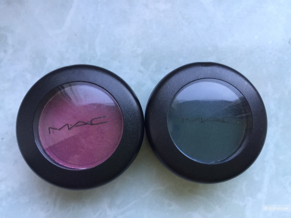 Тени для век МАС в оттенках PLUM DRESSING и PLUMAGE