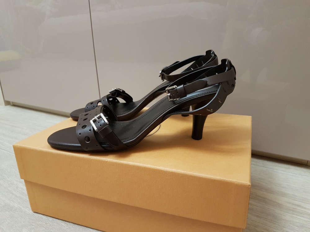 Босоножки Tod's, размер 38.5