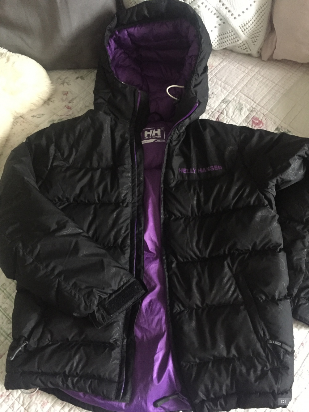 Пуховик для девочки ф.Helly Hansen 140 разм