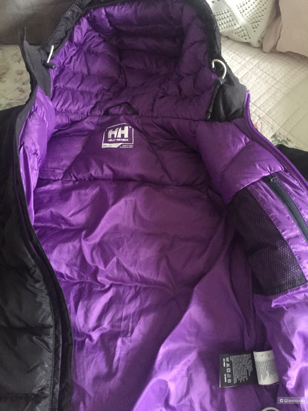 Пуховик для девочки ф.Helly Hansen 140 разм