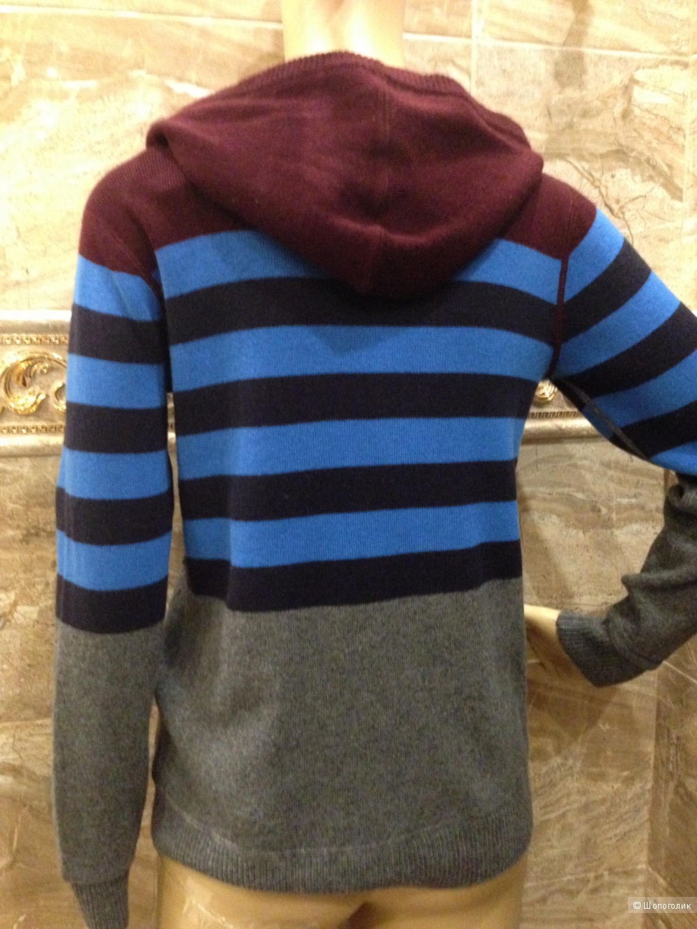 Burberry красивый свитер из шерсти и кашемира. Новый.Оригинал.р.44-S
