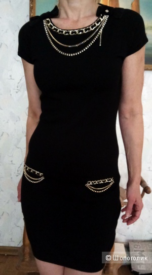 Платье Elisabetta Franchi с цепями и стразами Сваровски,46