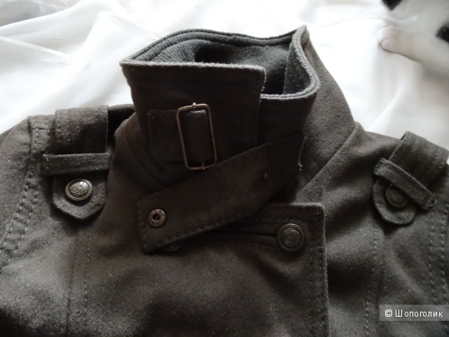 Двубортное пальто в стиле милитари "Bershka", размер 42-44, б/у