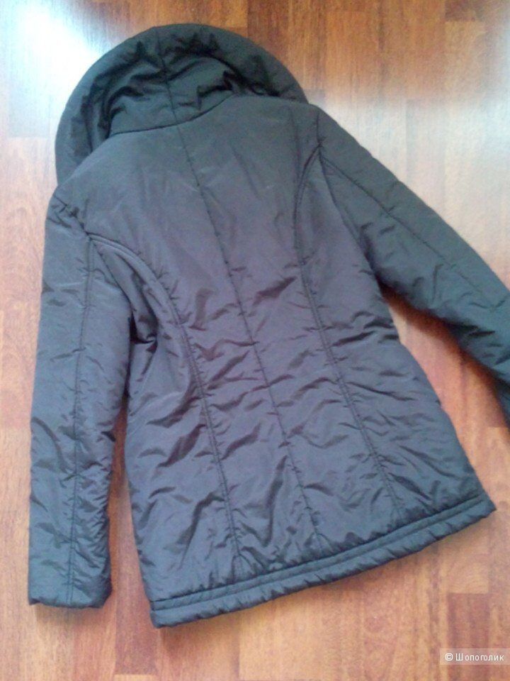 Женская куртка Caractere Италия размер 48
