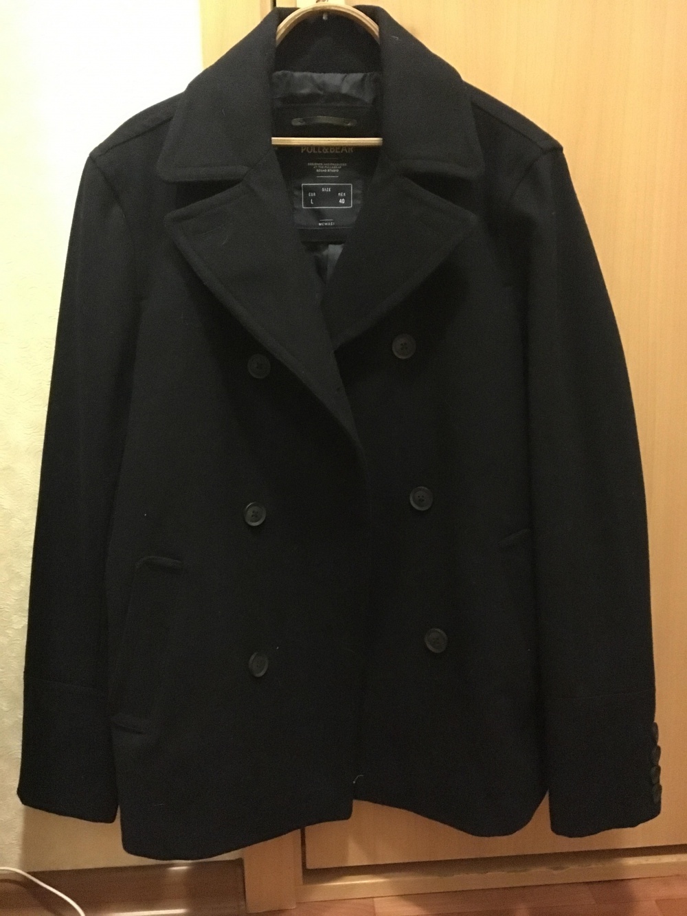 Мужское шерстяное пальто Pull and Bear, размер L.