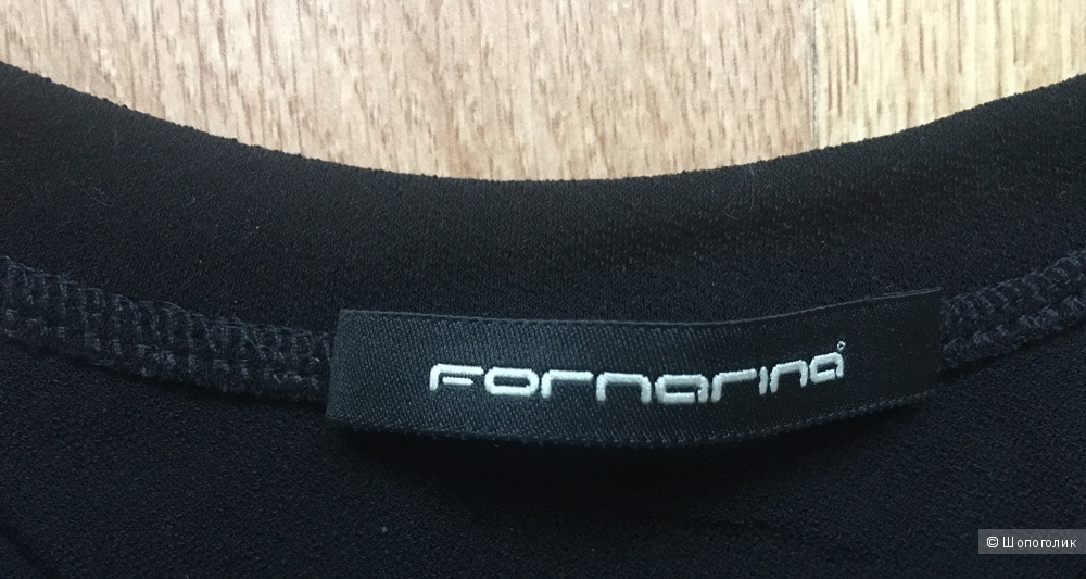Женская блузка фирмы Fornarina, размер xs