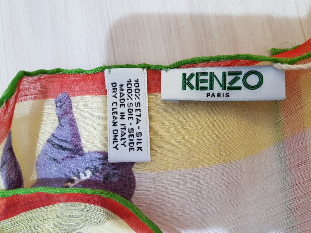 Шелковый платок Kenzo с тиграми