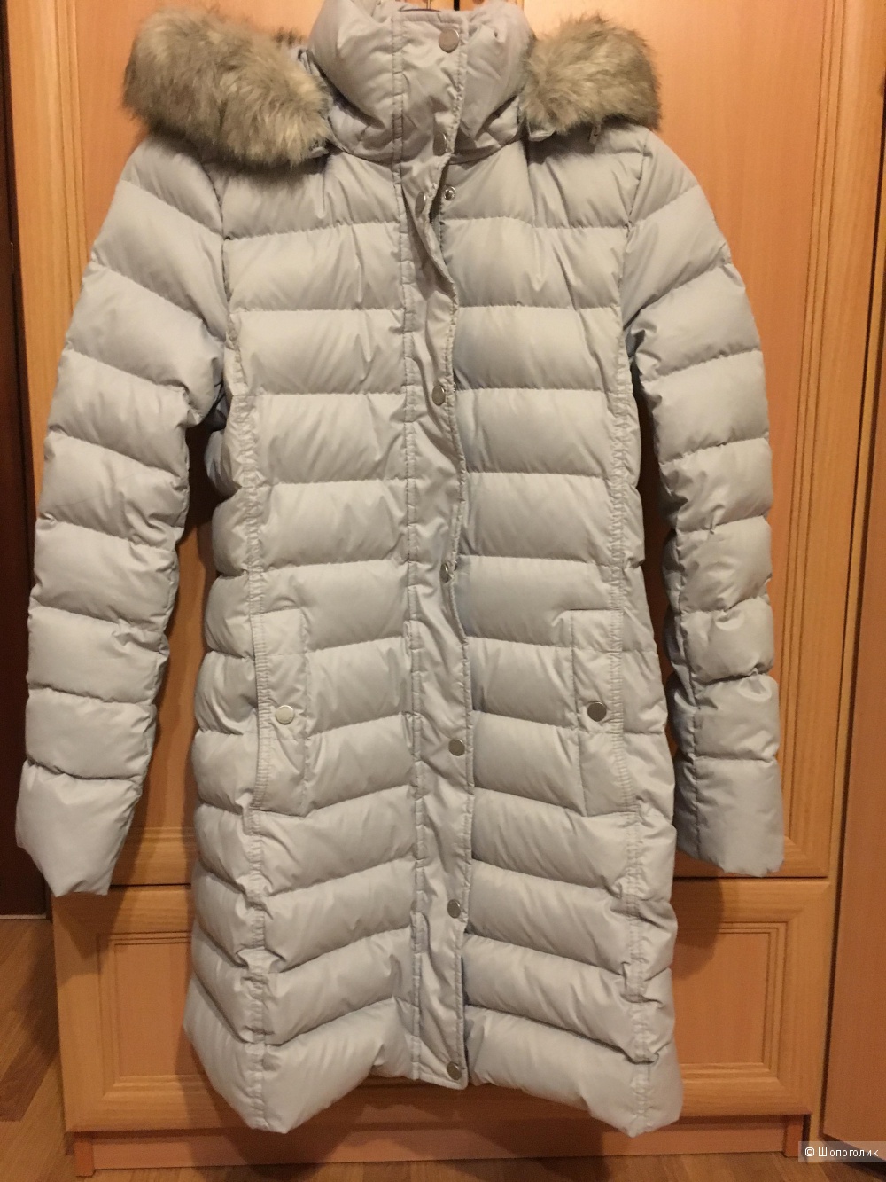 Серый пуховик Tommy Hilfiger размер XS