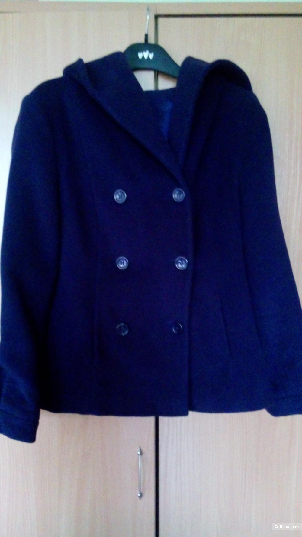 Пальто укороченное с капюшоном темно лилового цвета MADELEINE Германия(шерсть-кашемир) в размере 40D F42 14GB(48-50 росс)