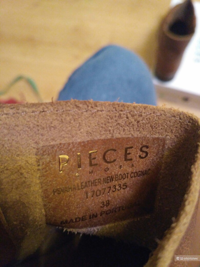Новые кожаные полусапоги или высокие ботинки PIECES 38 размера