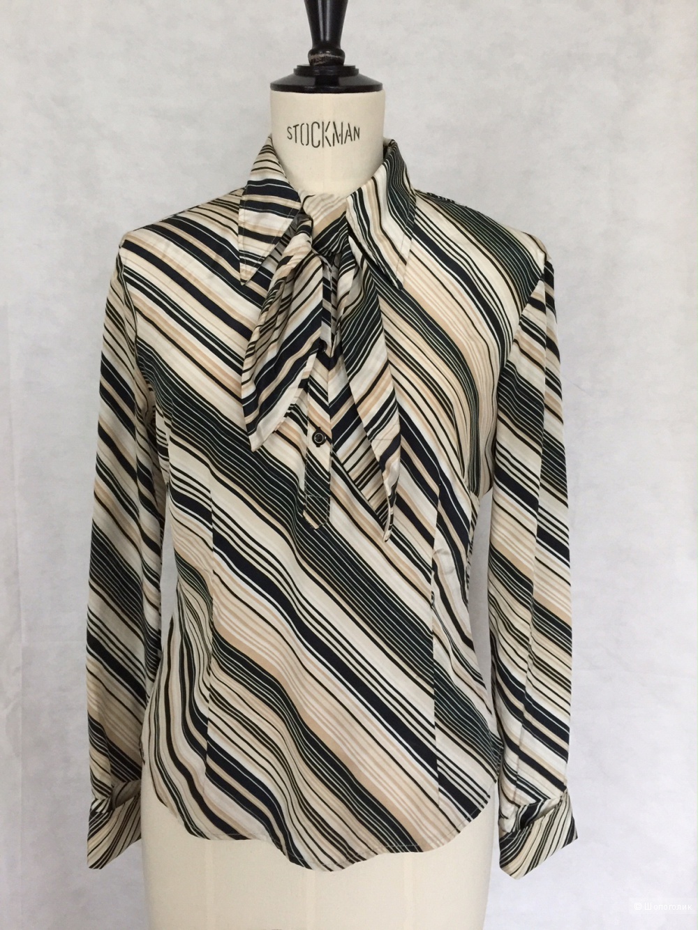 Шикарная блузка с бантом марки GAUDI размер L