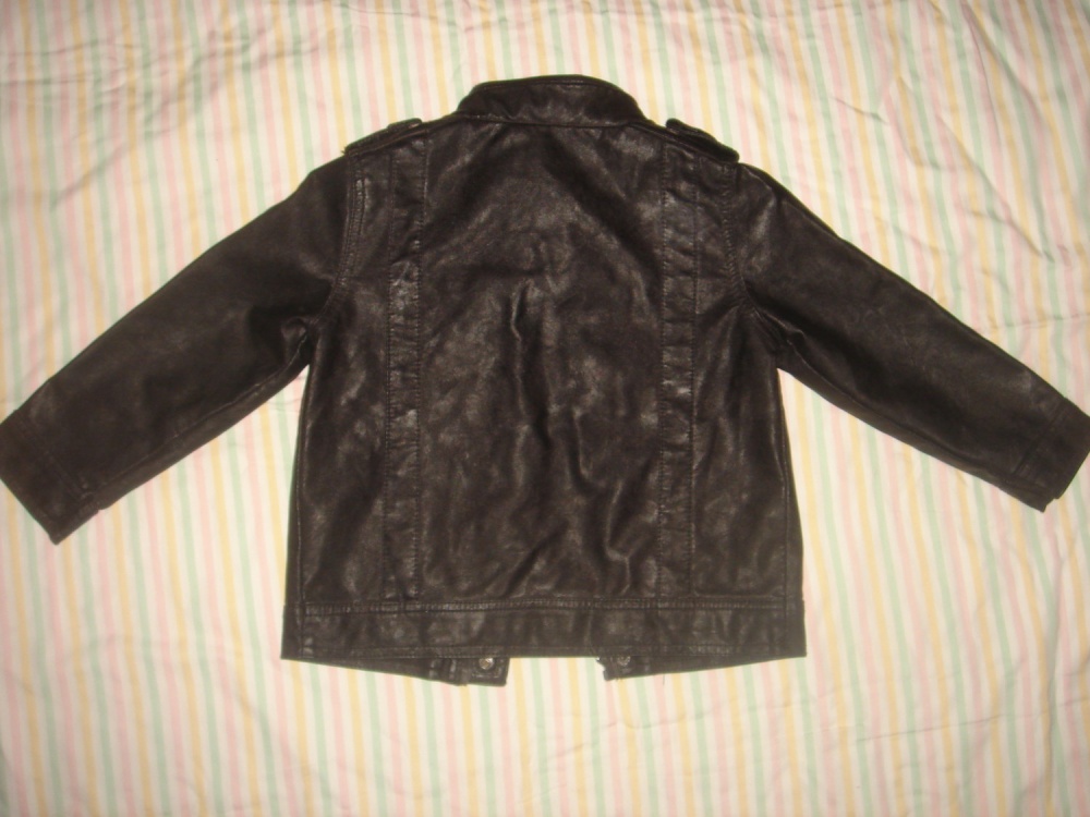 Кожаная куртка от "Urban Republic" размер 4Т
