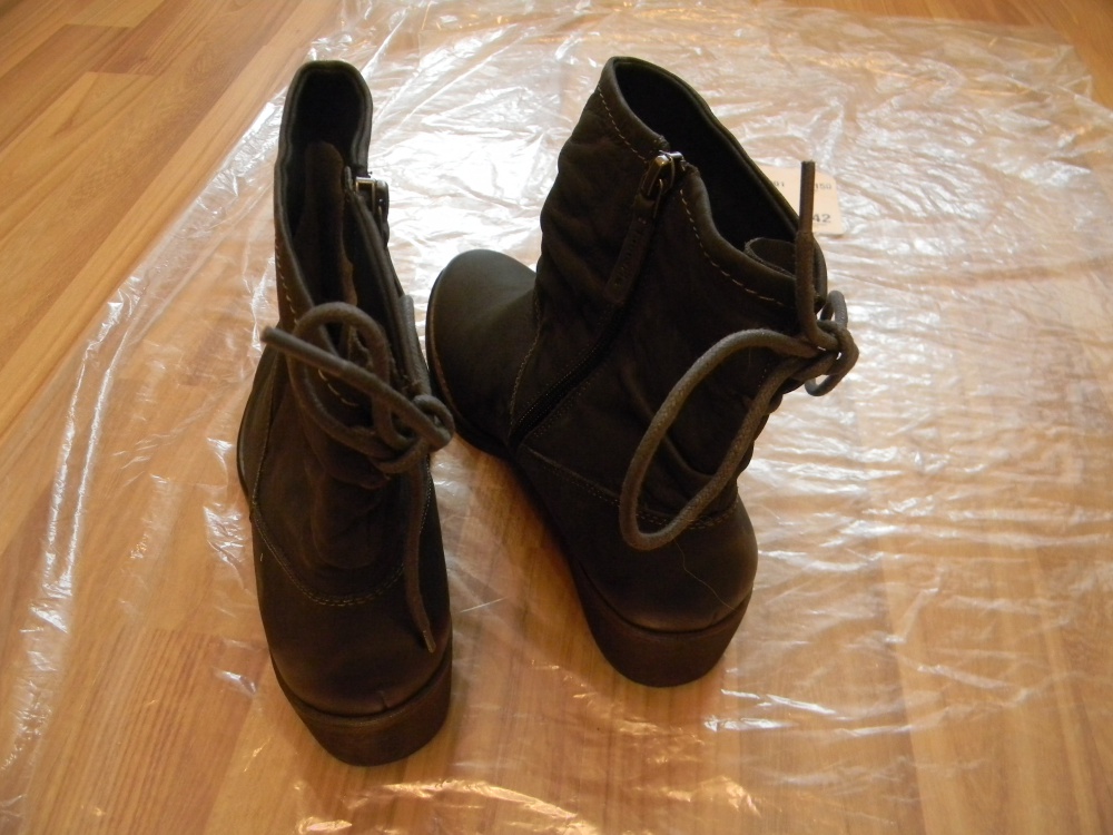 Ботинки женские новые,Tamaris, 39 размер