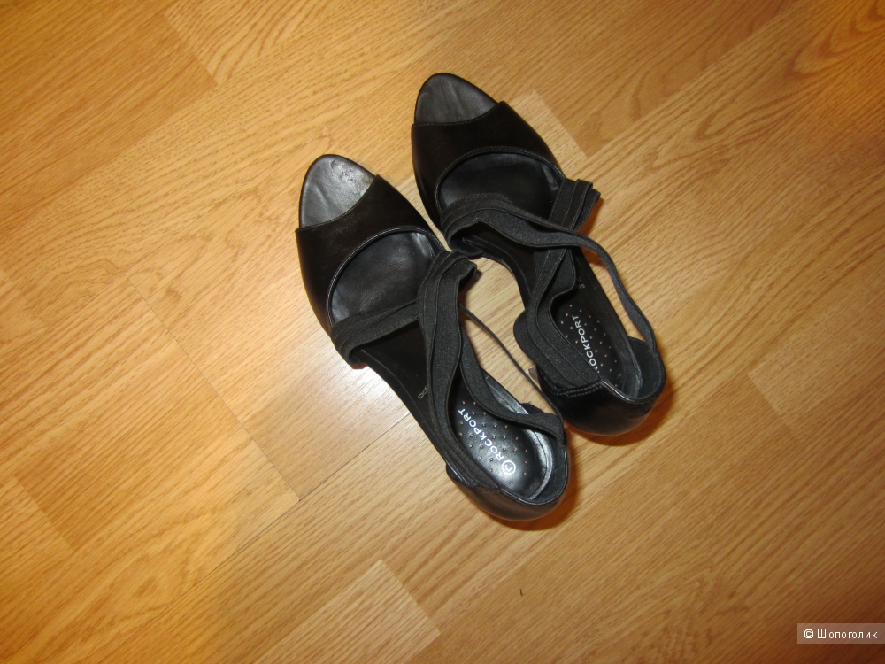 Две пары одинаковых туфель Rockport. Размер 39 и 38,5
