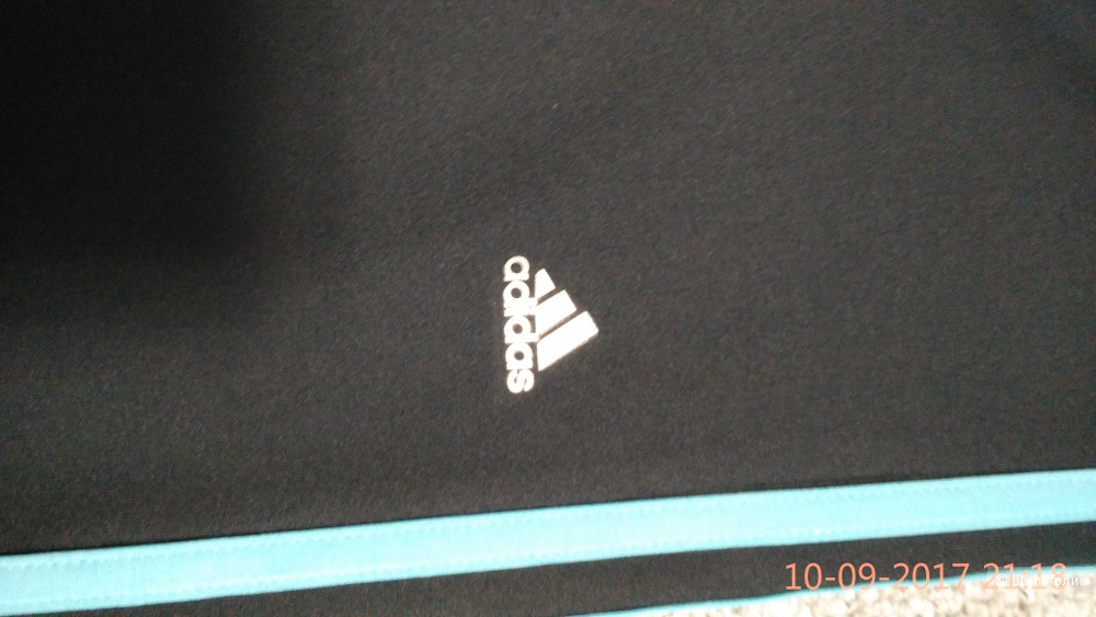 Новые спортивные брючки Adidas, размер 48