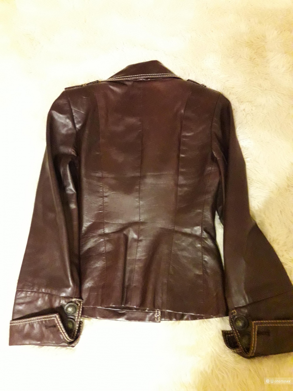 Короткая кожаная куртка, размер 42