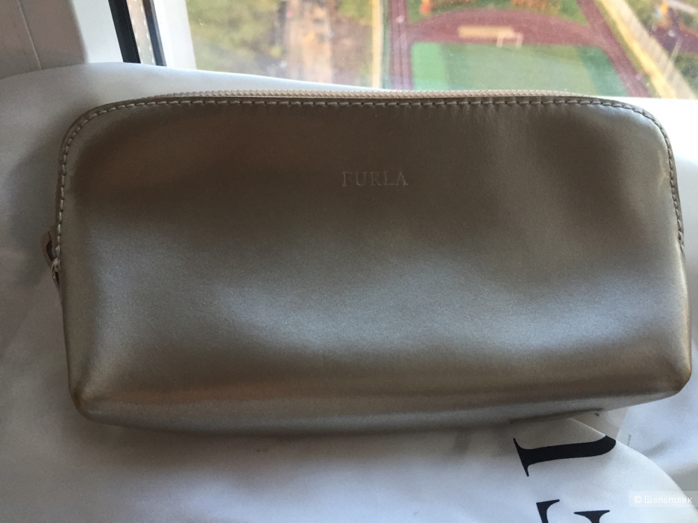 Косметичка  Furla.