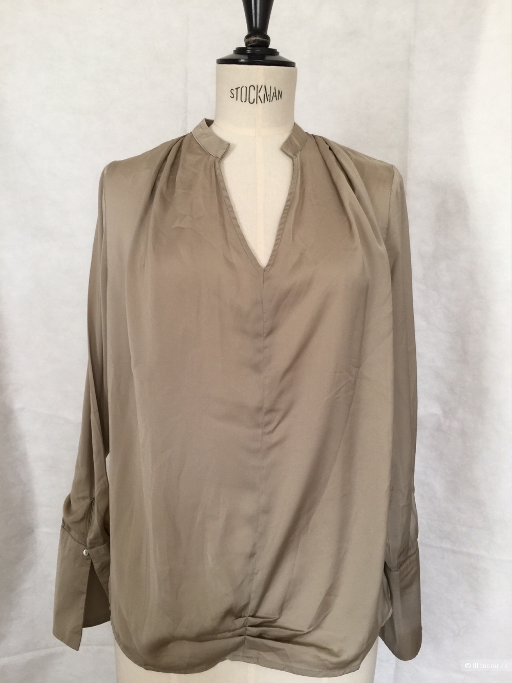 Элегантная блузка бежевого цвета марка AKOZ (PARIS) размер M