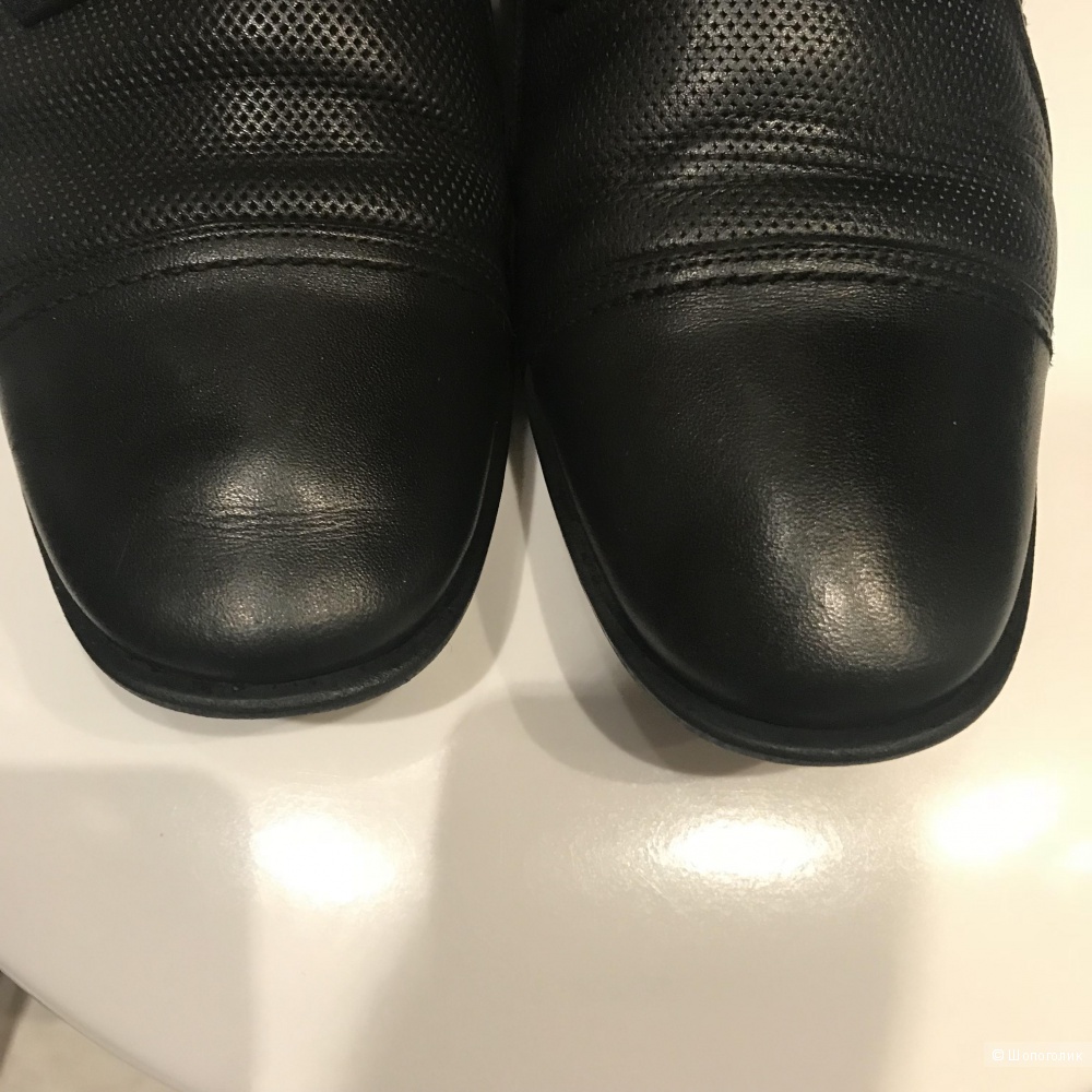Школьные чёрные  кожаные классические ботинки на мальчика размер 33( большемерят! на 34)