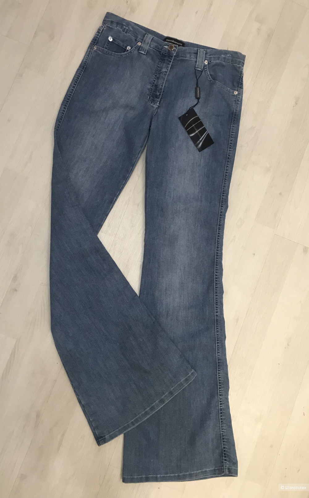 Пальто Mauritius, джемпер Armani Exchange, джинсы Roccobarocco р 46