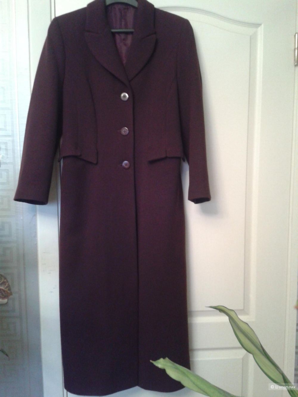 Красивое,шерстяное пальто,46 размер.