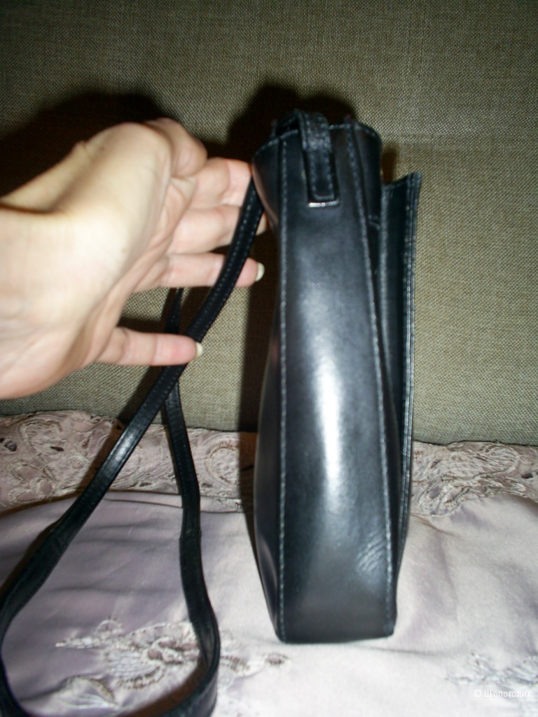 Кожаная миниатюрная сумка от Derbenhams.