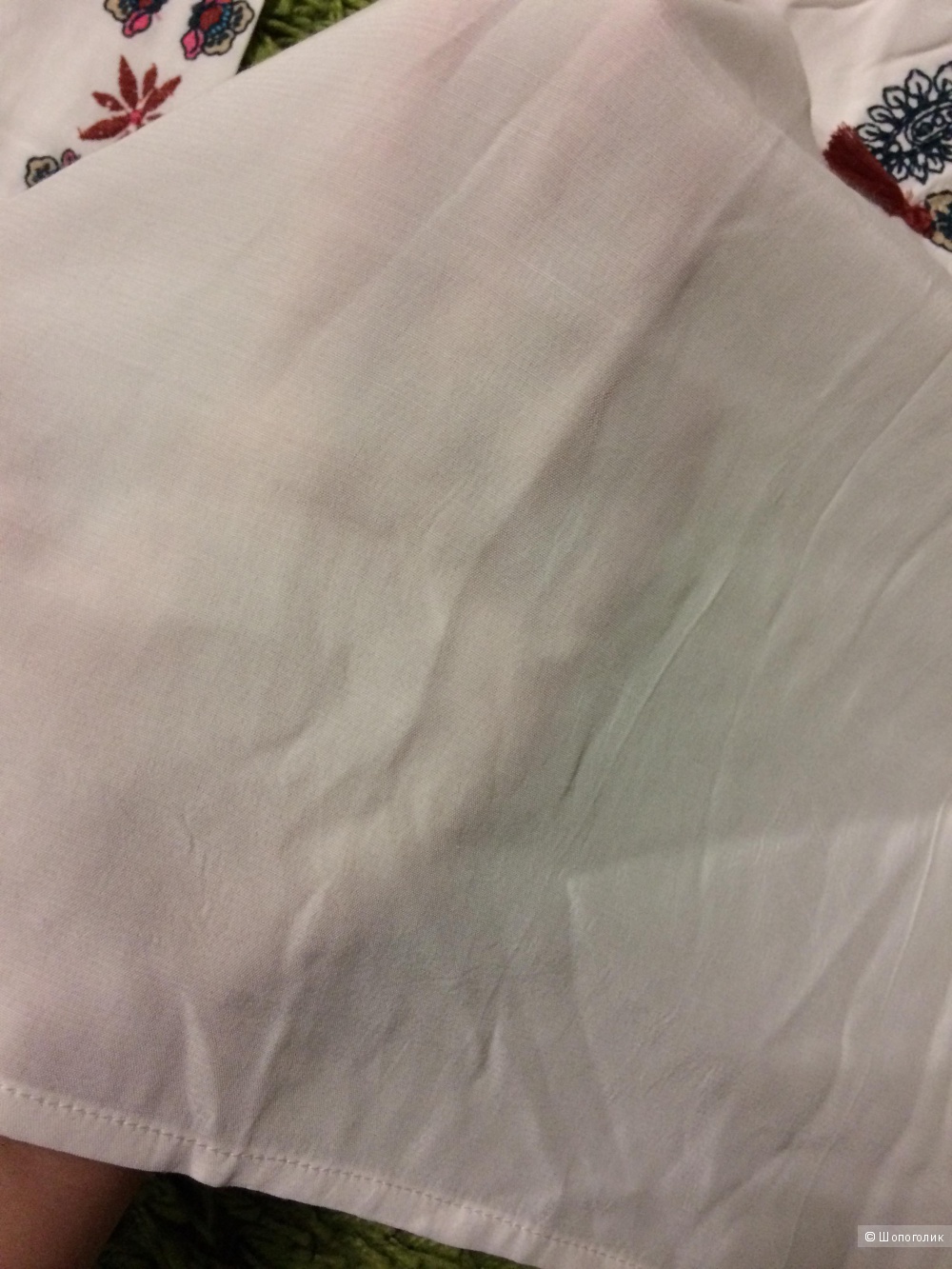 Блузка белая вискоза с вышивкой и кисточками 48-50 размер