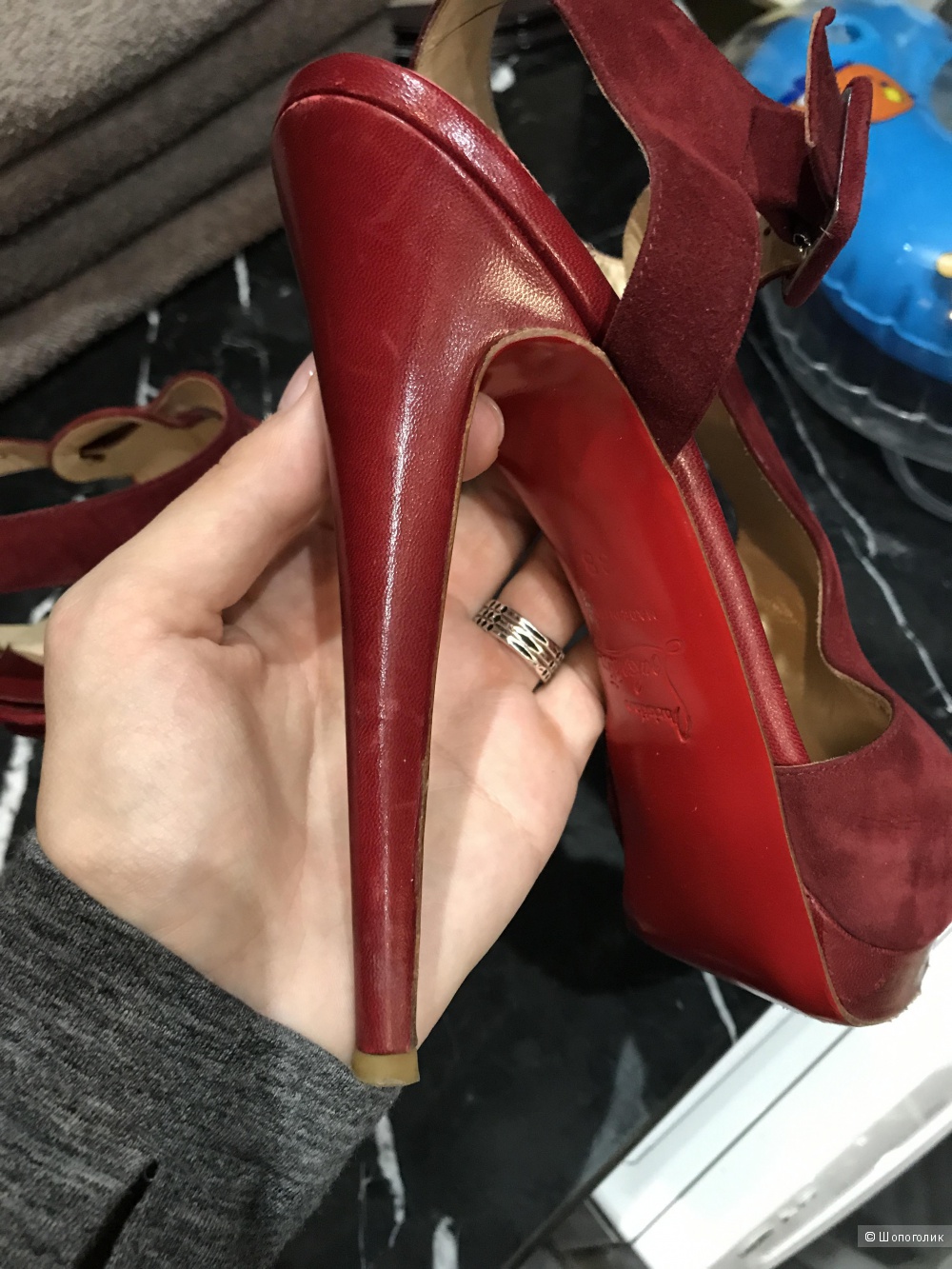 Босоножки Christian Louboutin 38,5