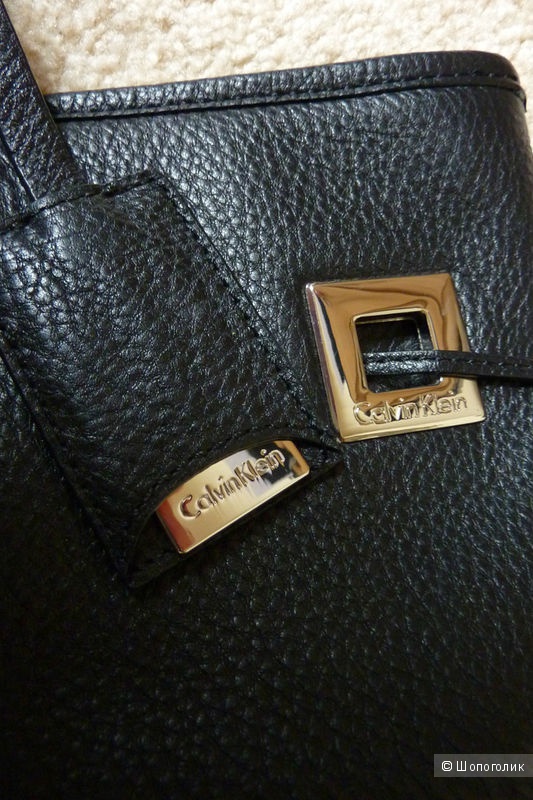 Сумка из натуральной кожи Calvin Klein. один размер
