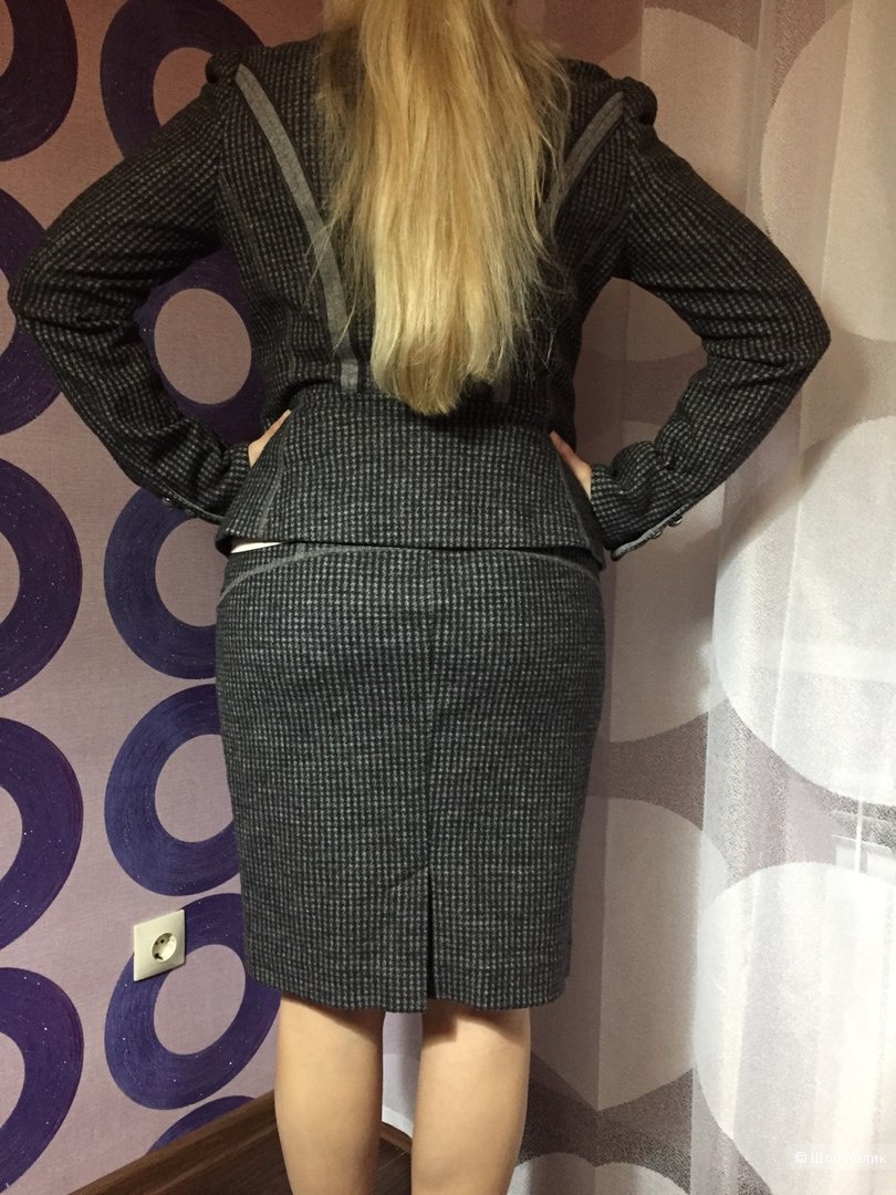 Костюм из шерсти Marc Cain 46-48 рус.