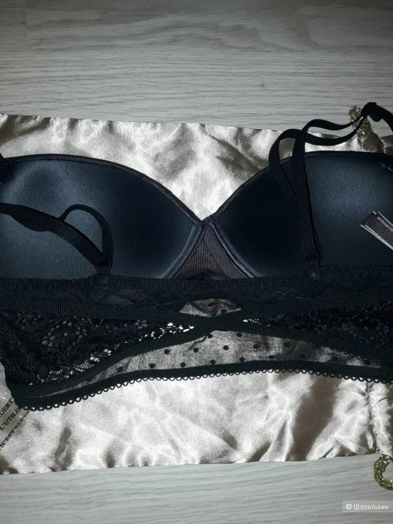 Комплект бралетт Victoria's Secret, модель Push-Up Bralette+ стринги,размер S.