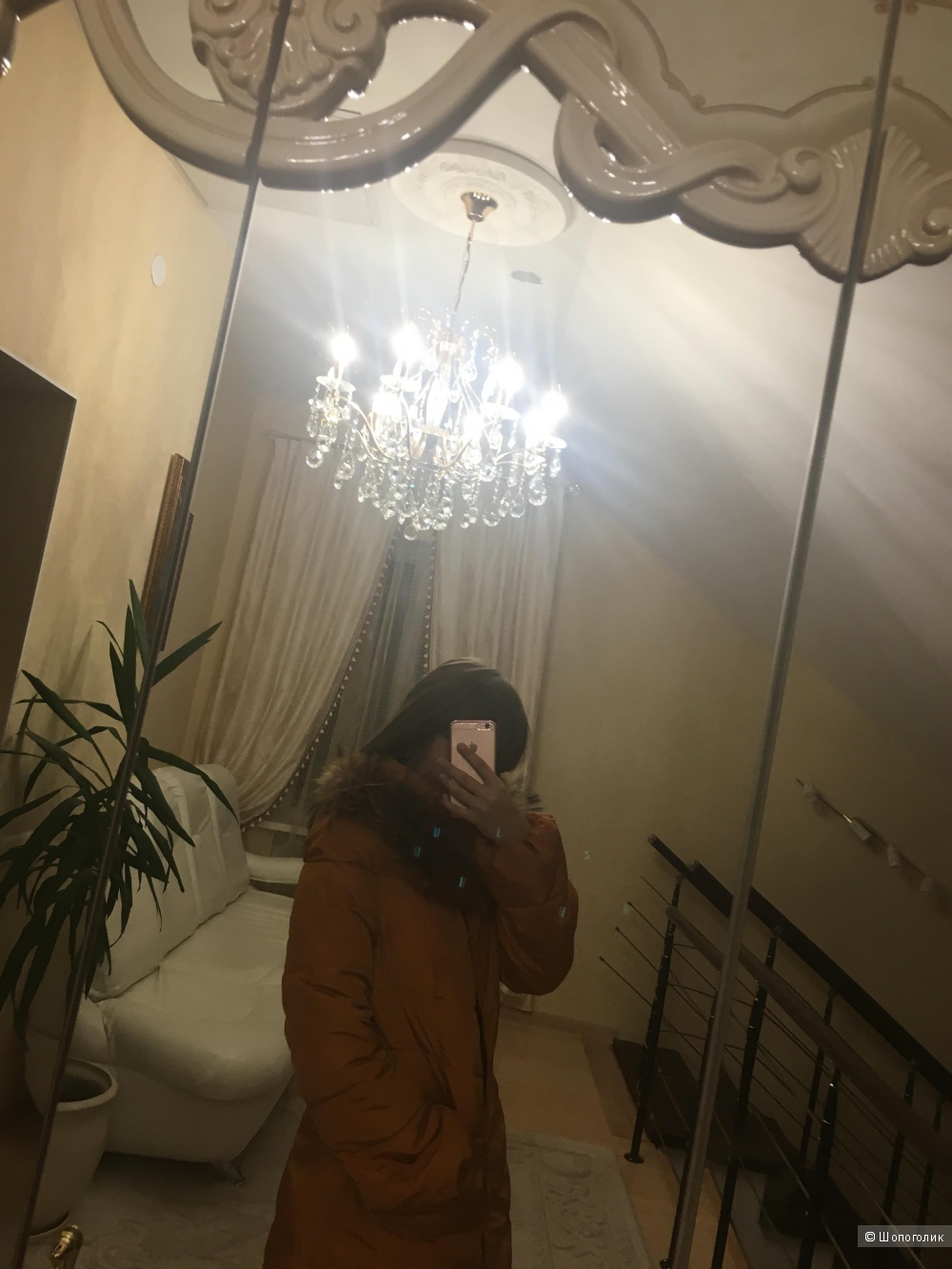 Пальто Vaggon Paris с мехом енота размер 44