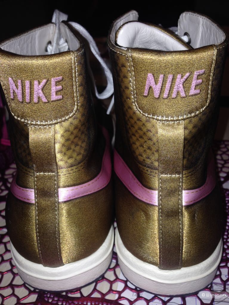 Кеды NIKE,39-40 ,9US