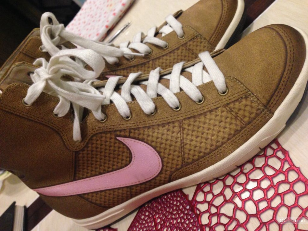 Кеды NIKE,39-40 ,9US