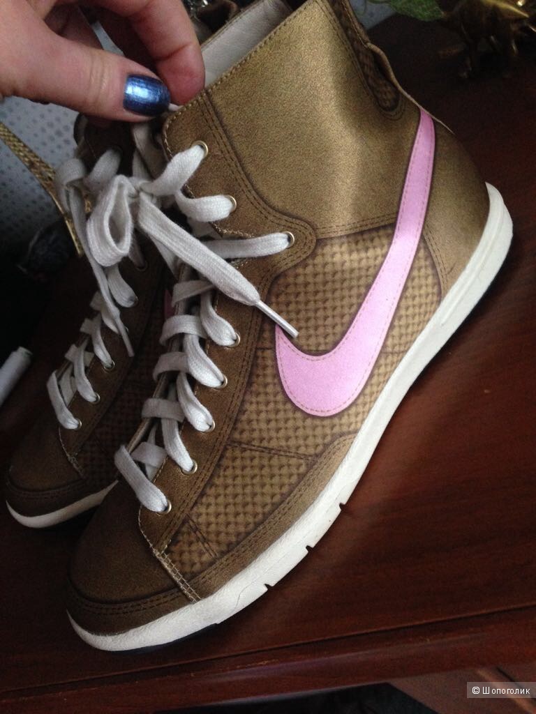 Кеды NIKE,39-40 ,9US