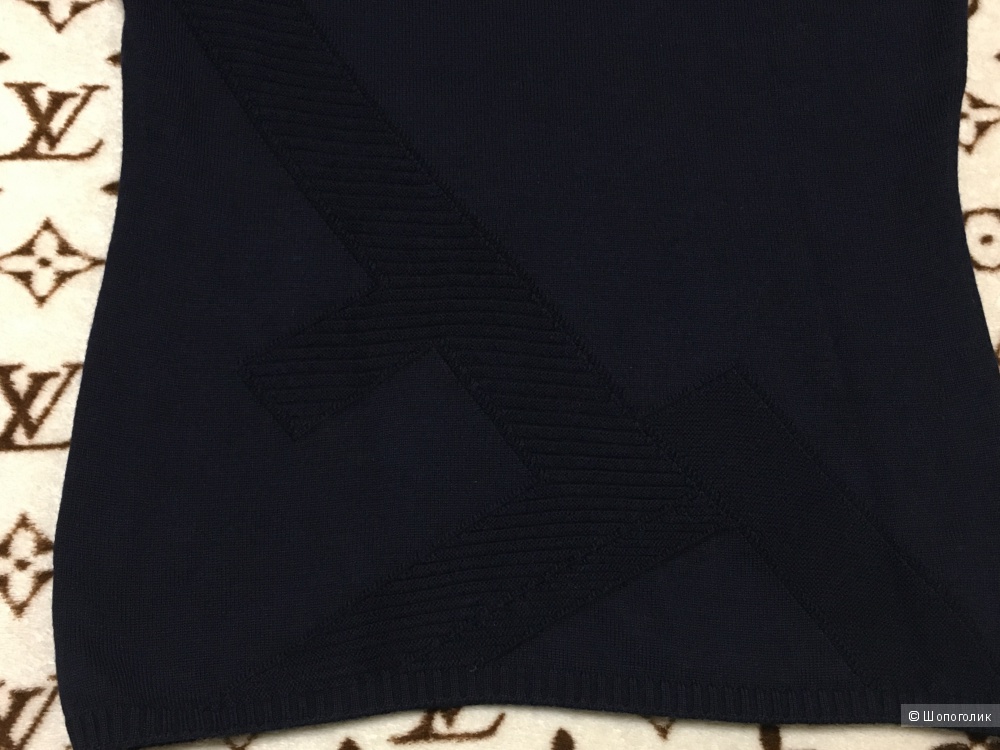 Шерстяной свитер FENDI, 46 (Российский размер) дизайнер:44 (IT). Темно-синий