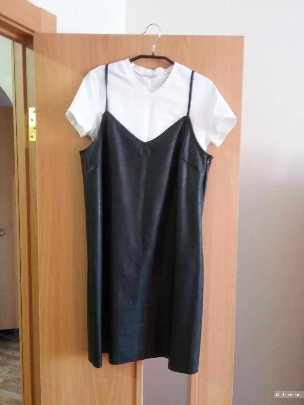 Платье-комбинация из искусственной кожи Monki размер М