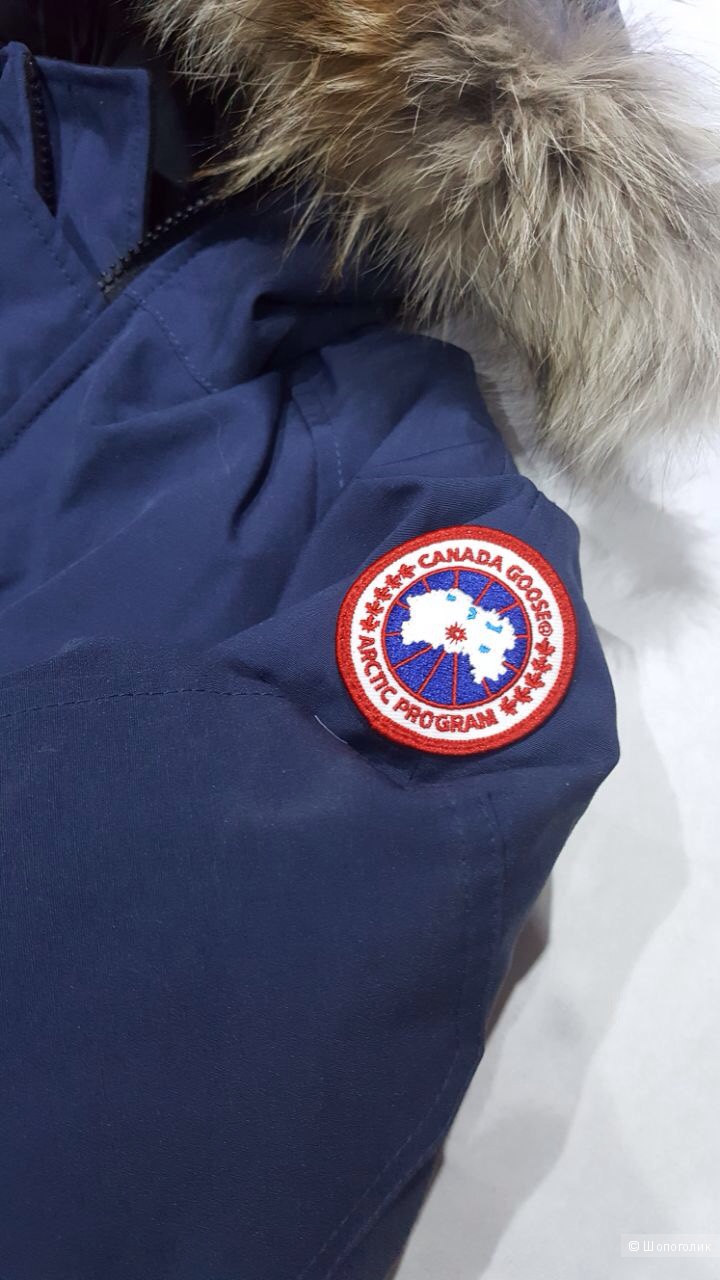 Canada Goose пуховик на мальчика 7-8 лет.
