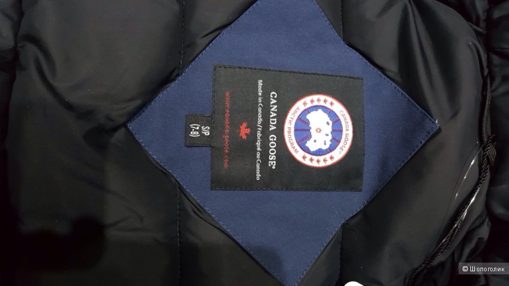 Canada Goose пуховик на мальчика 7-8 лет.