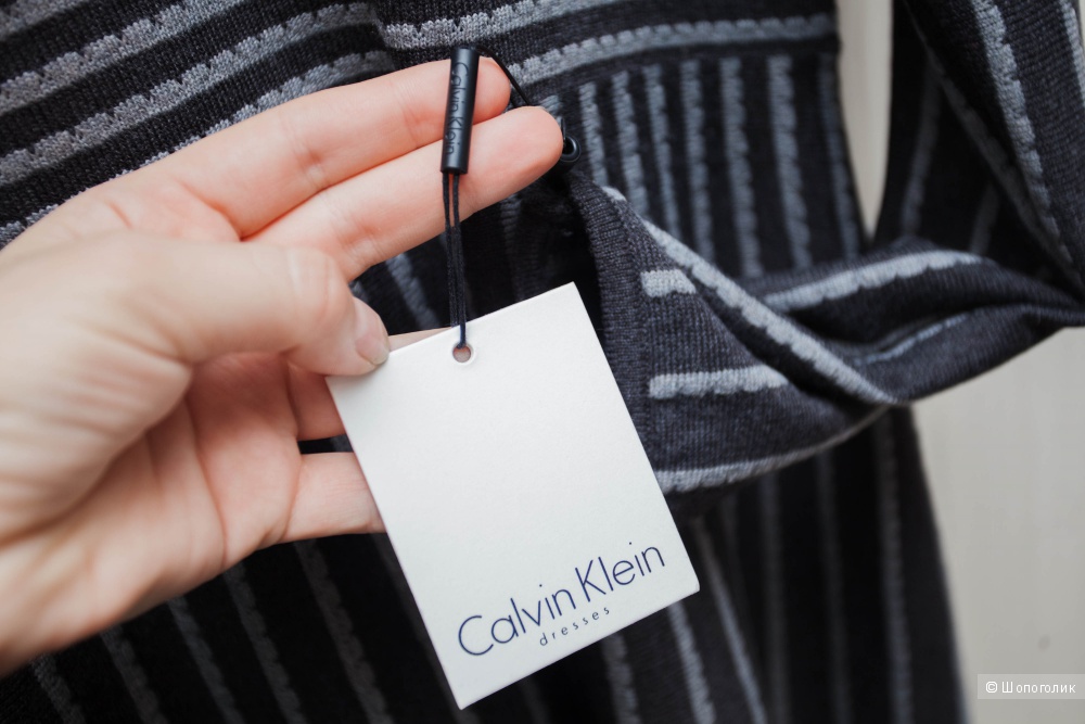 Платье Calvin Klein, L