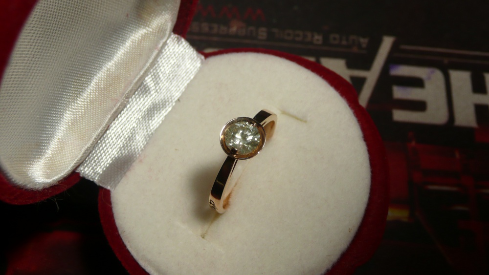 Кольцо женское из золота 585 пробы с бриллиантами, размер 16,5
