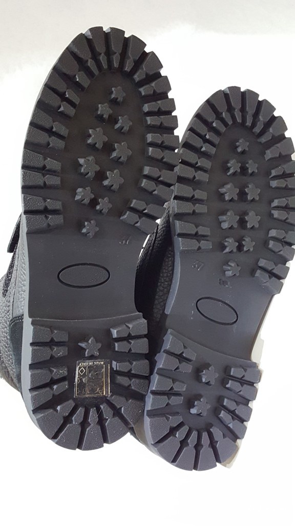DOLCE&GABBANA зимние ботинки. р.37