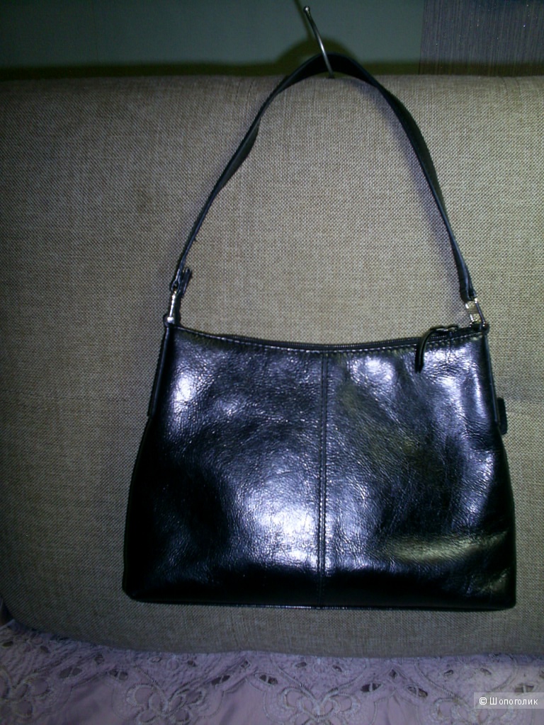 Кожаная сумка от Marks&Spencer .